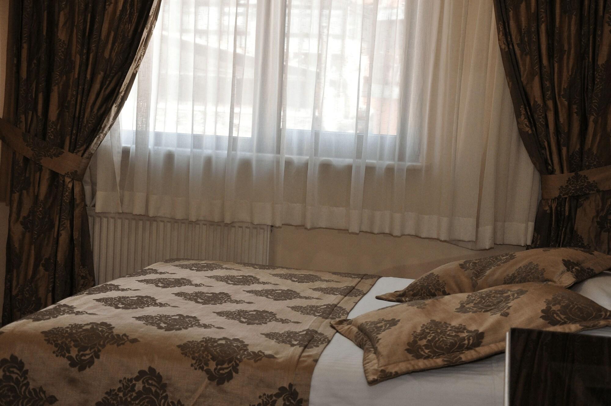 Grand Papirus Hotel Isztambul Kültér fotó